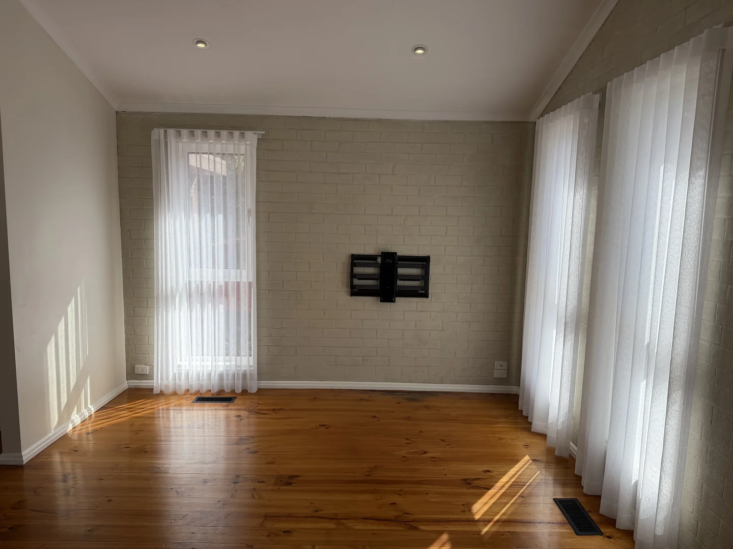 Additional image 2 of 1/993 High Street, Reservoir VIC 3073