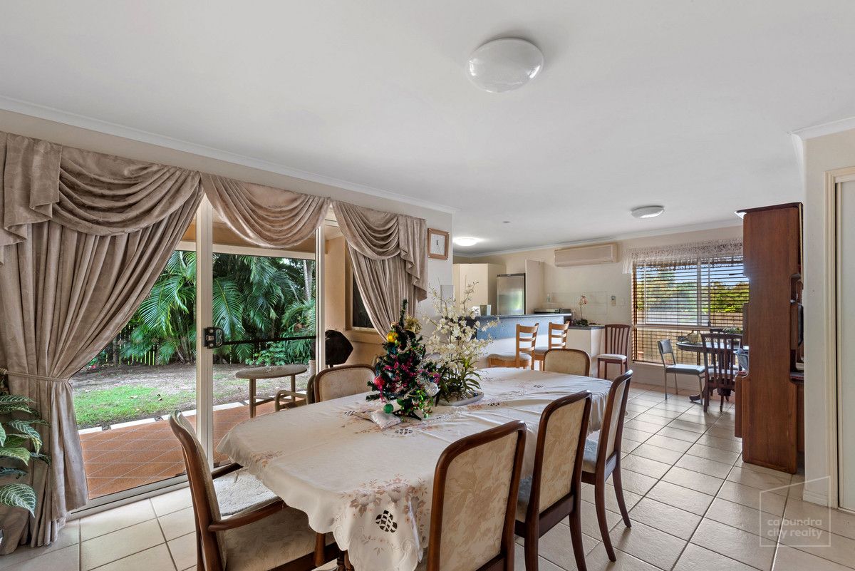 10 Carisbrook Court, Little Mountain QLD 4551, Image 2