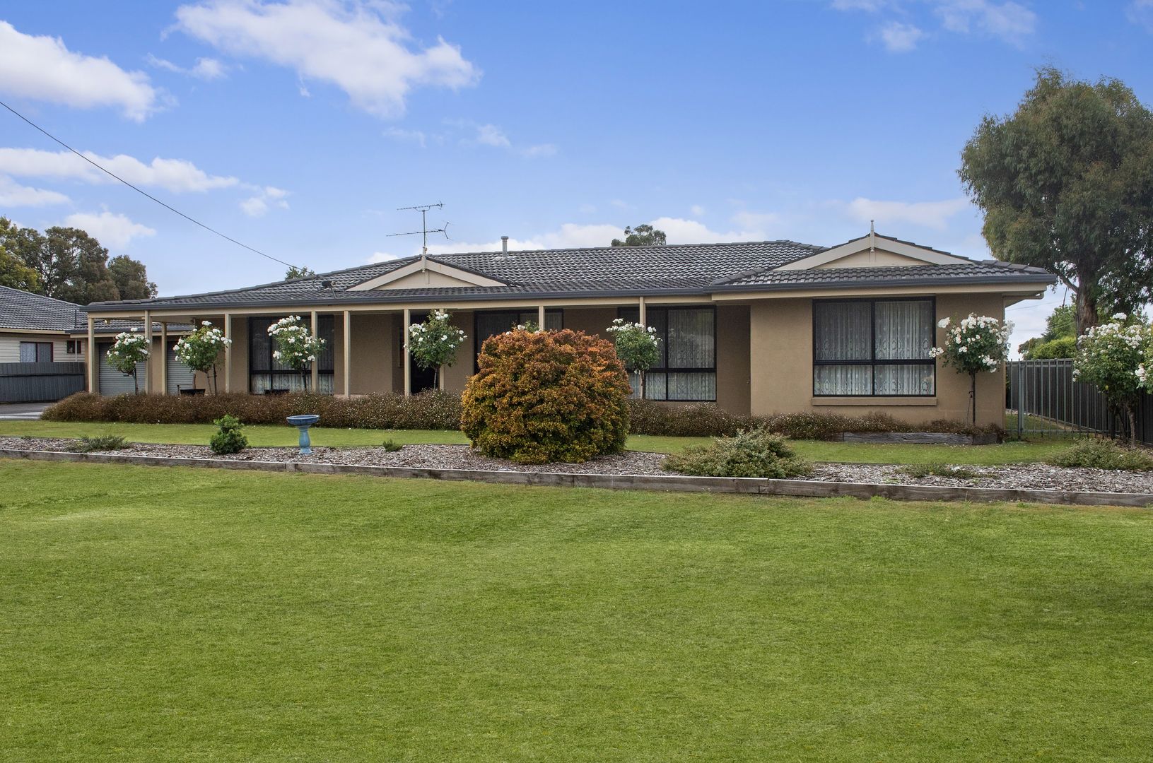 2 Edward Street, Cobden VIC 3266, Image 1