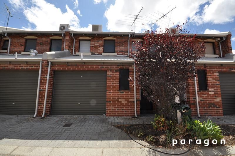 1 bedrooms Townhouse in 111 Ingleton Lane MOUNT LAWLEY WA, 6050