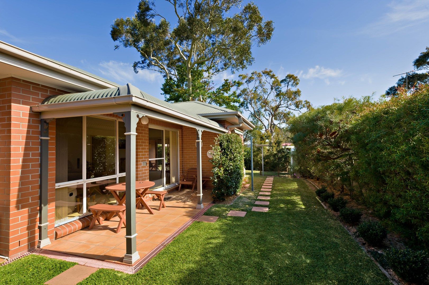 12E Cresent Road, Caringbah NSW 2229, Image 2