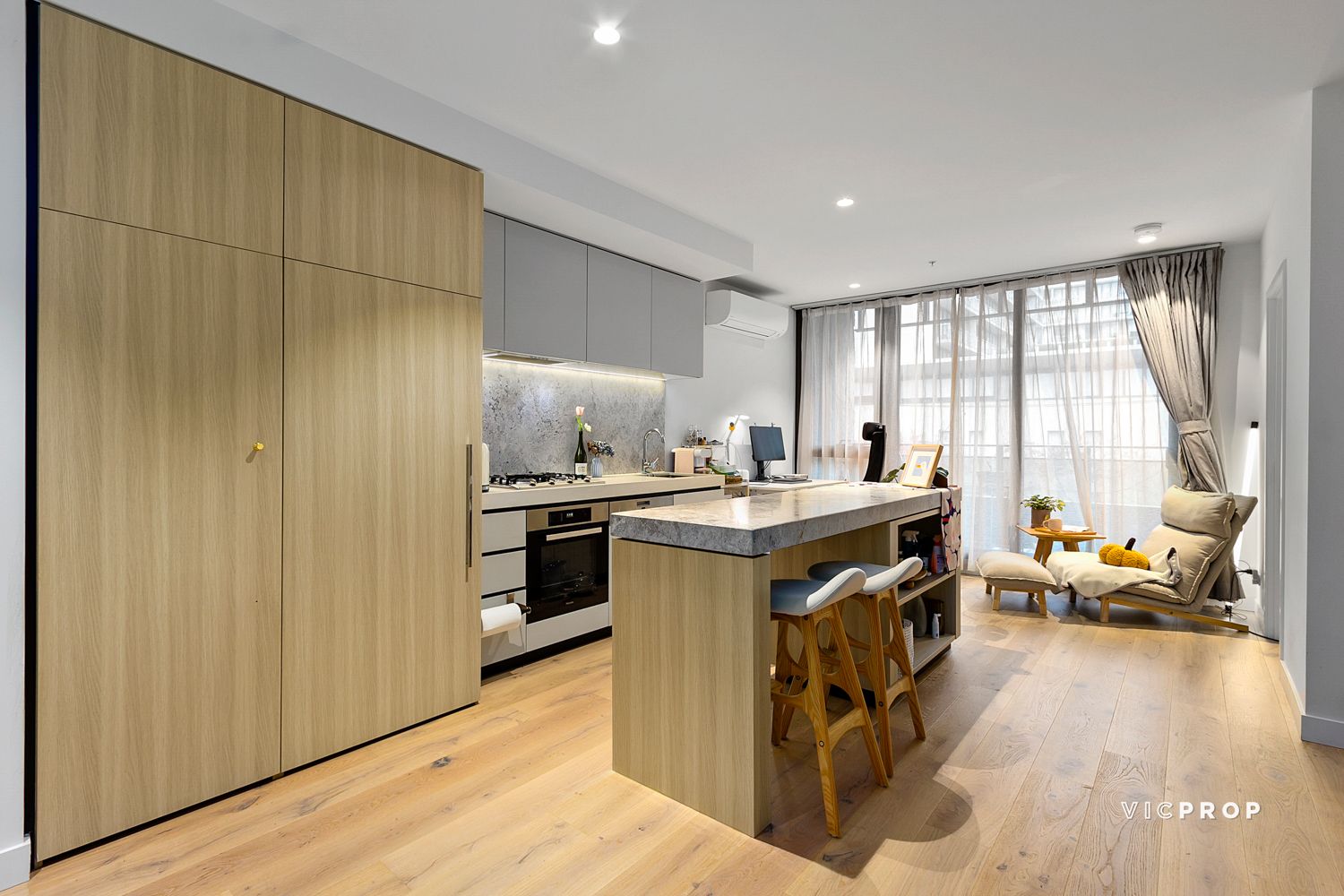 1 bedrooms Apartment / Unit / Flat in 106/60 Dorcas Street SOUTHBANK VIC, 3006