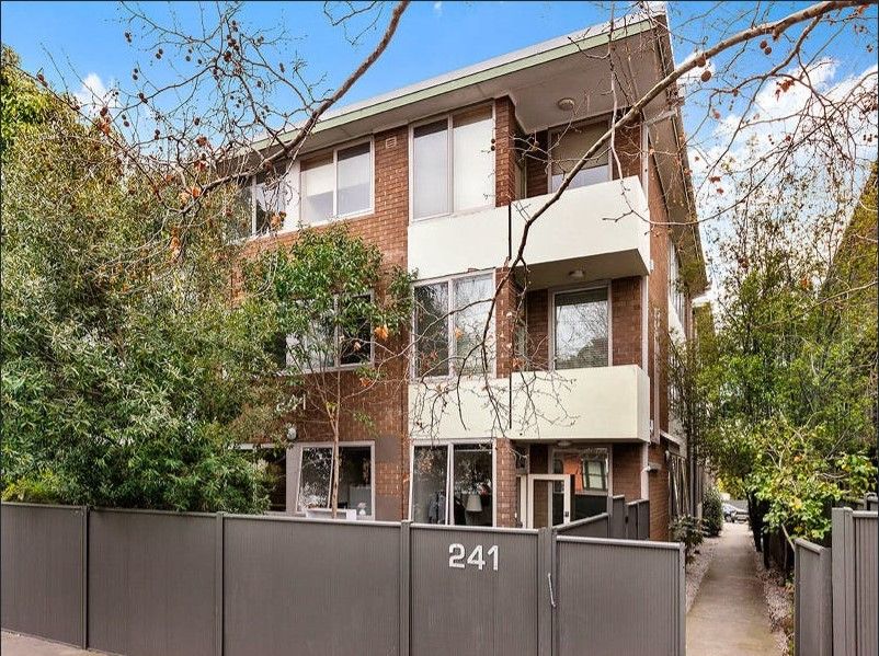2 bedrooms Apartment / Unit / Flat in 1/241 Williams Road SOUTH YARRA VIC, 3141