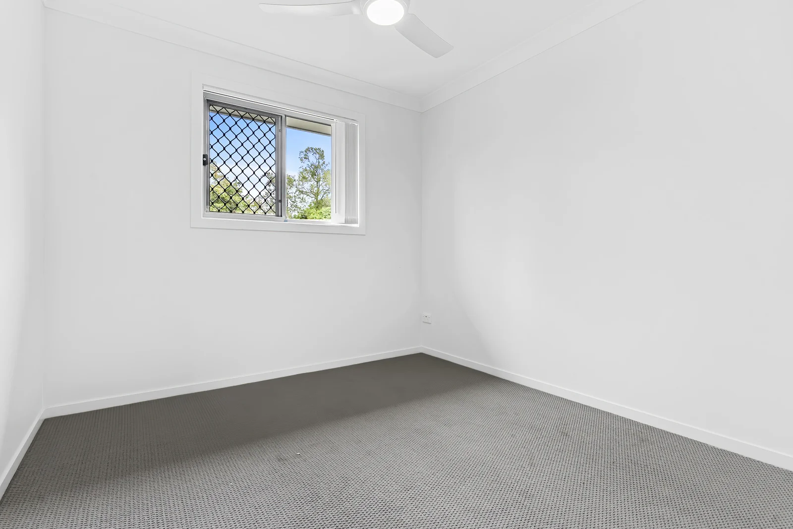 Additional image 7 of 2/8a Echidna La, Southside QLD 4570