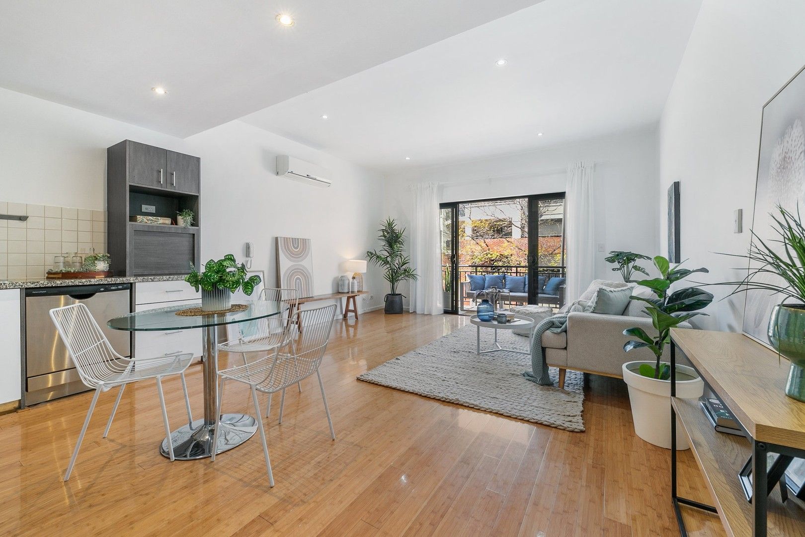 1 bedrooms Apartment / Unit / Flat in 53/1 Station Street SUBIACO WA, 6008