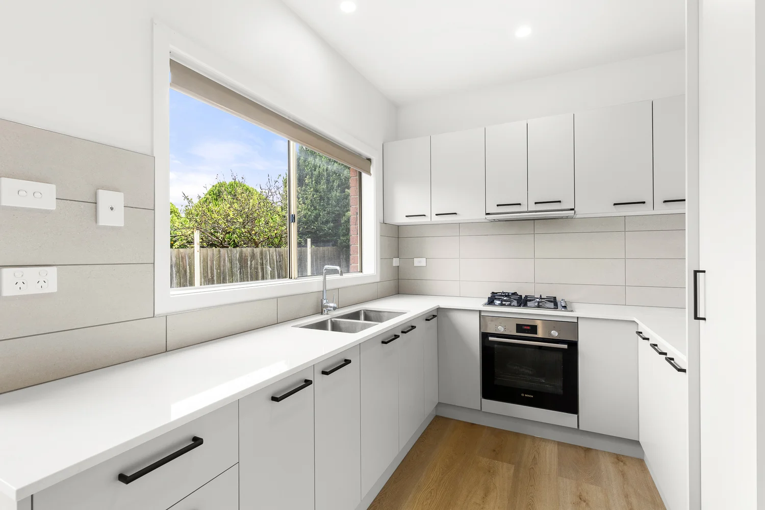 Additional image 6 of 2/6 Frost Drive, Delahey VIC 3037