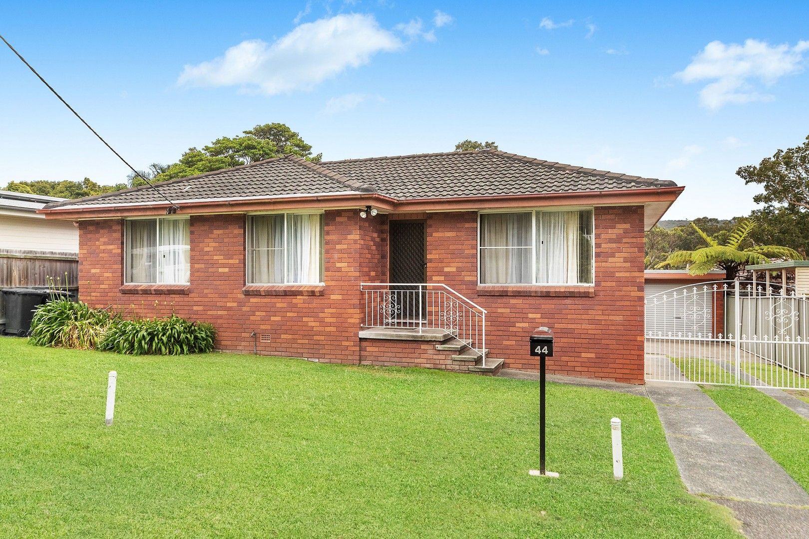 44 John Street, Forresters Beach NSW 2260, Image 0