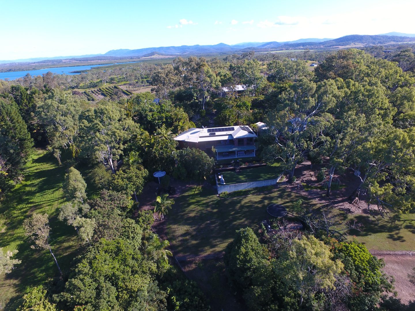 33 Cilla Hill Court, Sarina Beach Property History & Address Research
