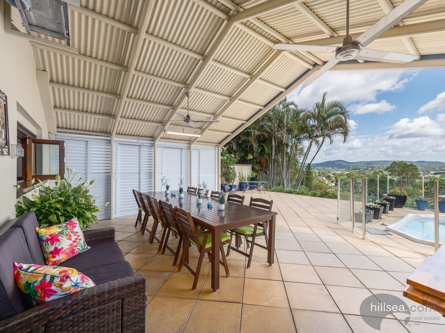 17 Colombo Court, Carrara QLD 4211, Image 2