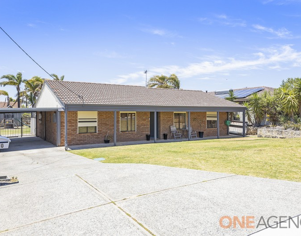 10 Lagoon Place, Beldon WA 6027