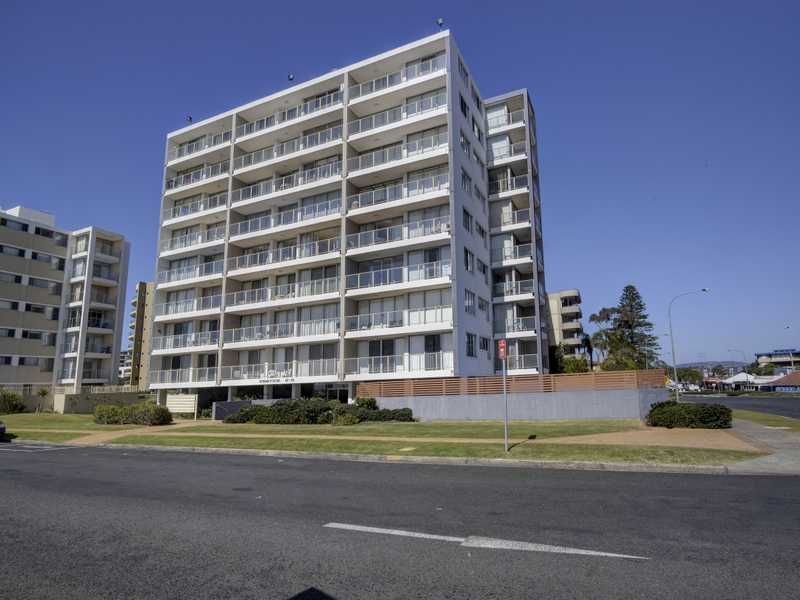 4/2 North Street 'Ebbtide', Forster NSW 2428, Image 2