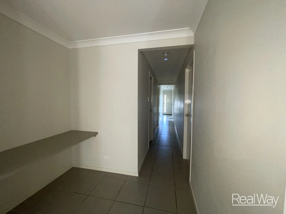 Additional image 9 of 1/9 Essington Mews, Leichhardt QLD 4305