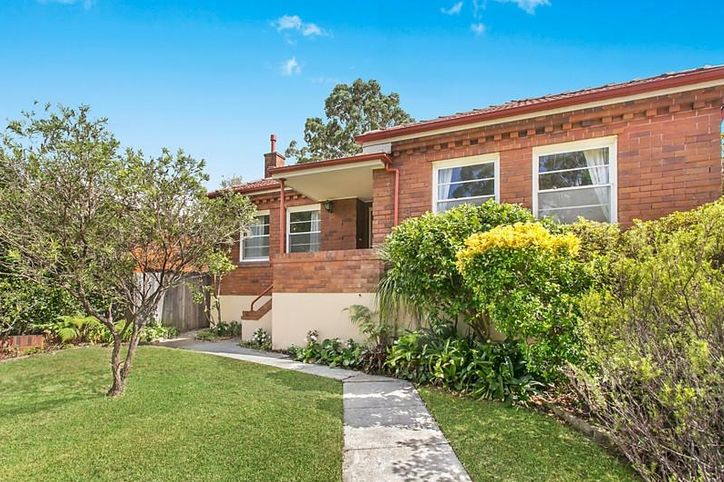 9 Sugarloaf Crescent, CASTLECRAG NSW 2068, Image 0