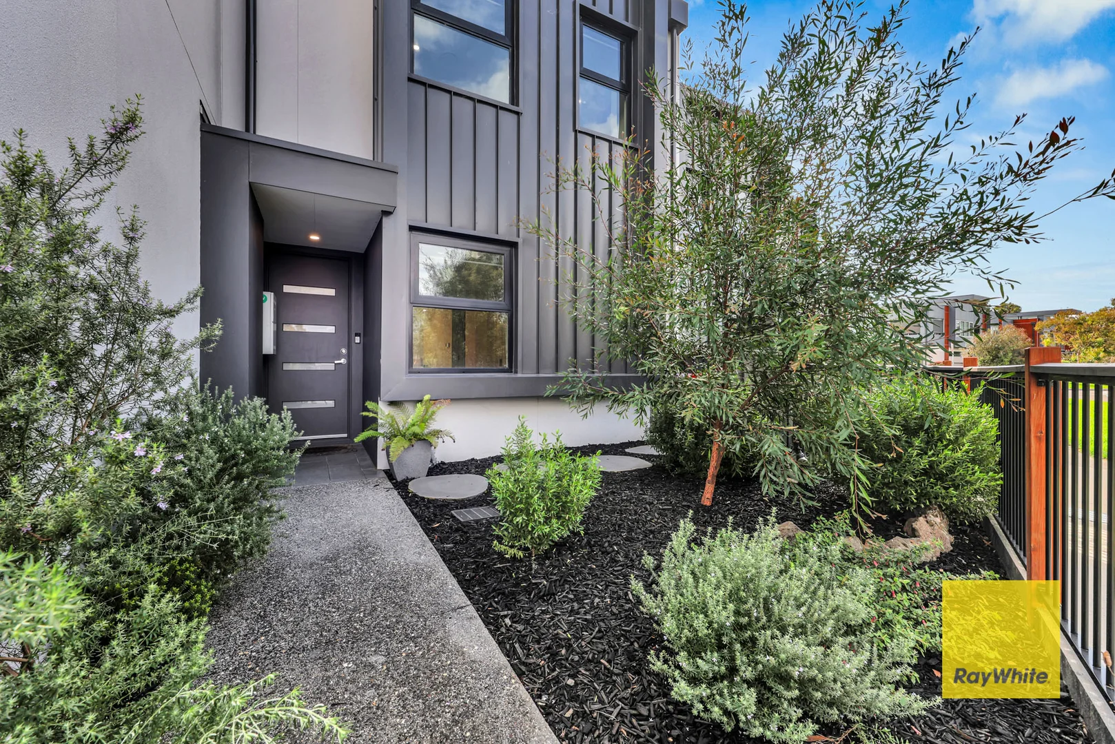 Additional image 2 of 42 Ducal Parkway, Mernda VIC 3754