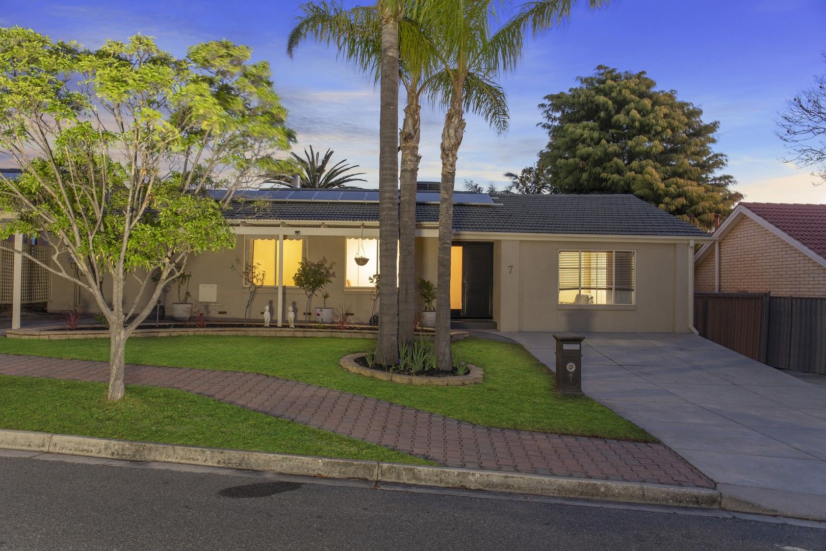 3 bedrooms House in 7 Rawlings Road MODBURY NORTH SA, 5092