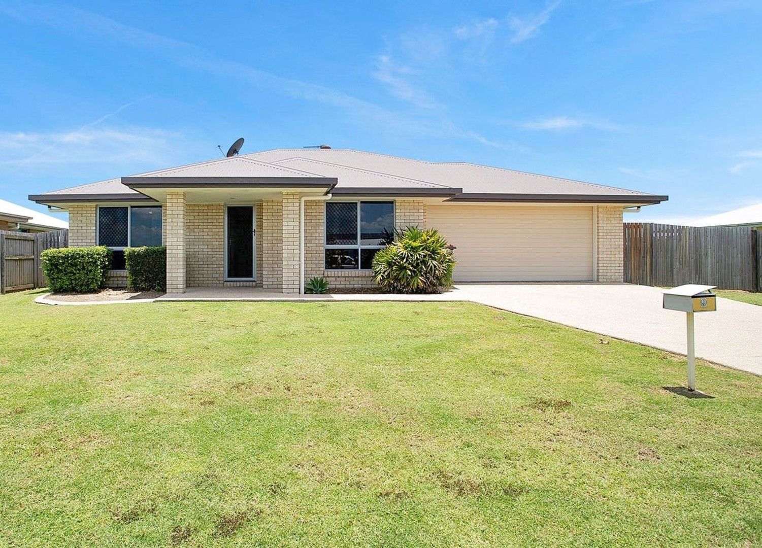 4 bedrooms House in 9 Isobel Avenue MIRANI QLD, 4754