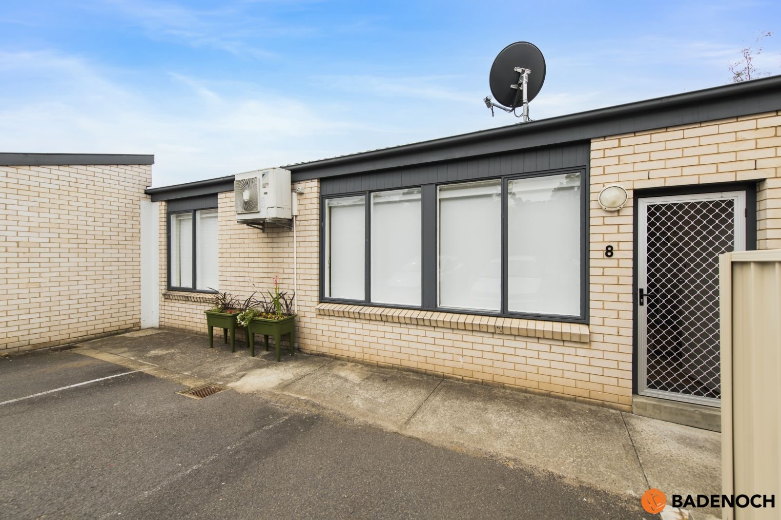 8/92 Hodgson Crescent, Pearce ACT 2607, Image 2