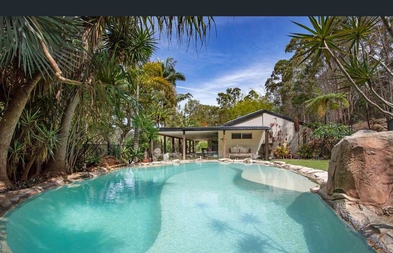 4 bedrooms House in 129 Monday Drive TALLEBUDGERA QLD, 4228