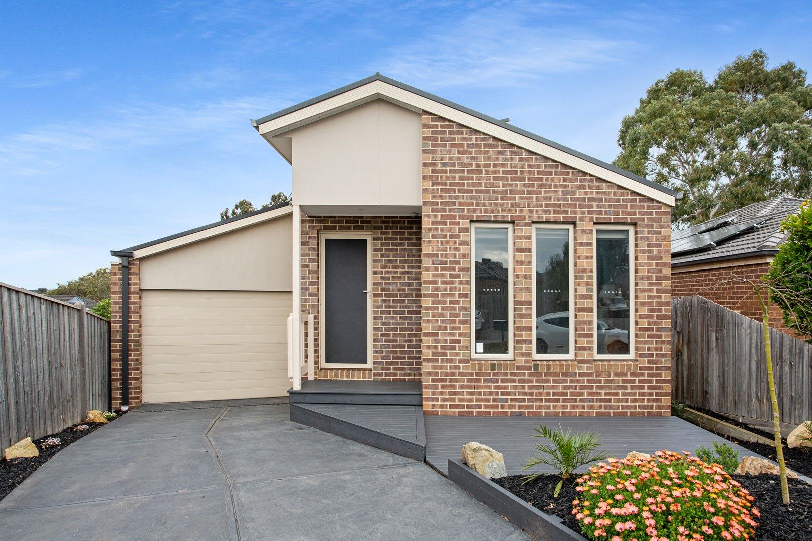 3 bedrooms House in 5 Vimini Drive NARRE WARREN VIC, 3805