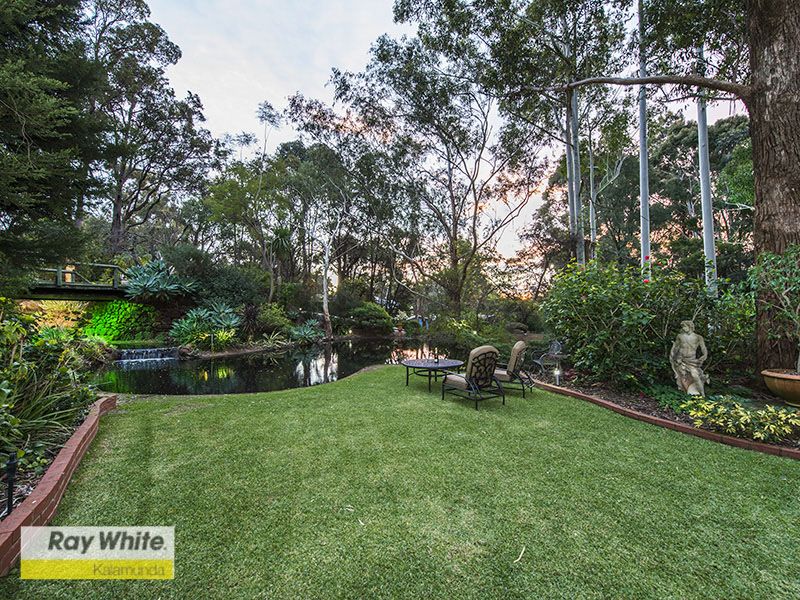 35 Barbigal Place, Lesmurdie WA 6076, Image 1