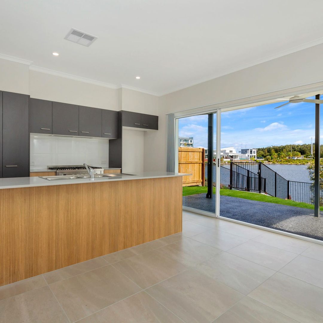 24 Prime Parade, Birtinya QLD 4575, Image 2