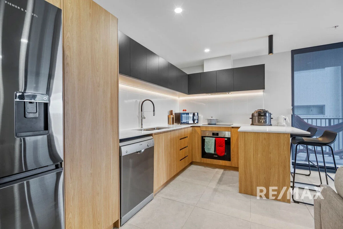 Additional image 4 of 708/21-25 Carl Street, Woolloongabba QLD 4102