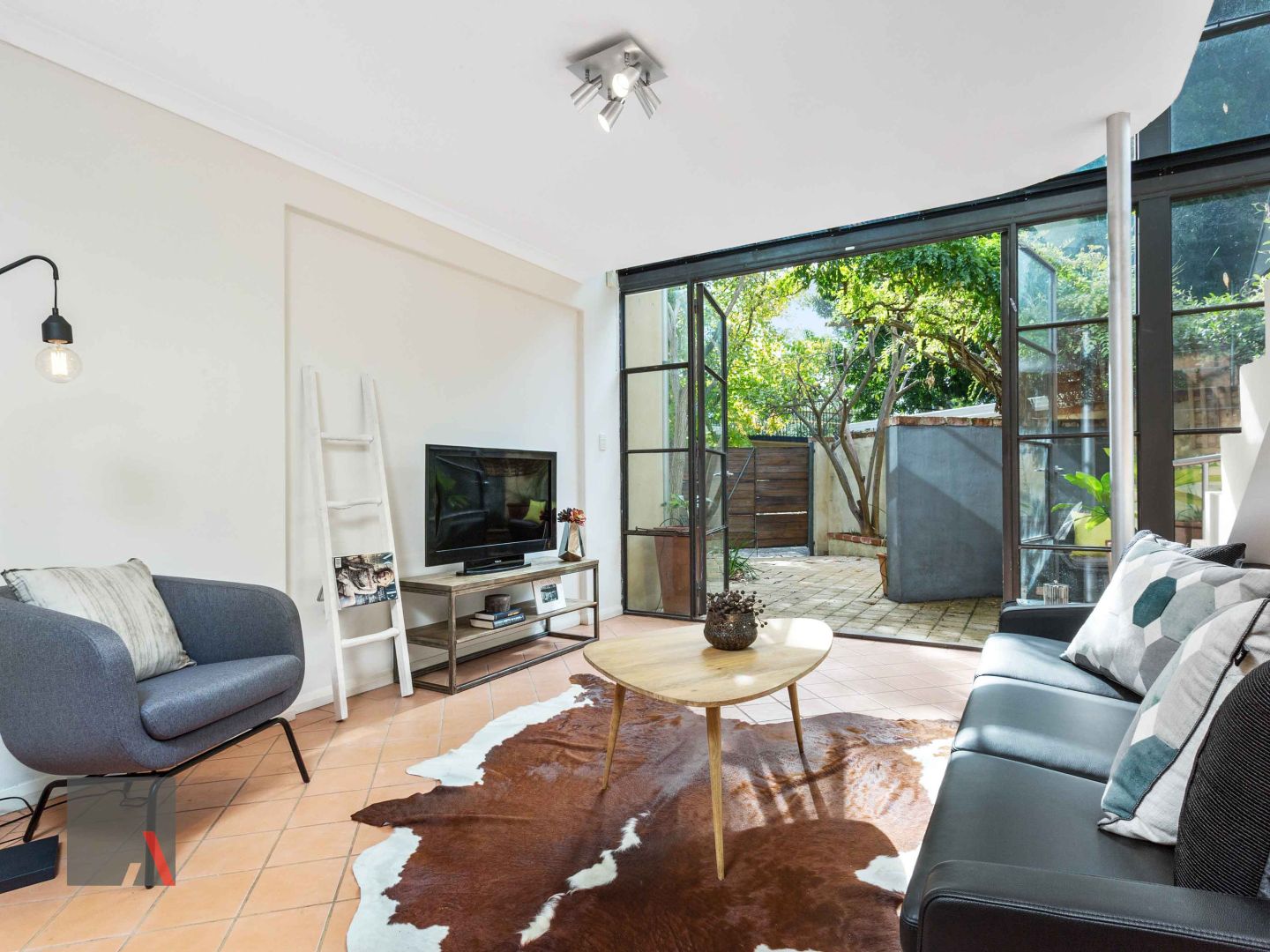 2/2 Court Place, Subiaco WA 6008, Image 2