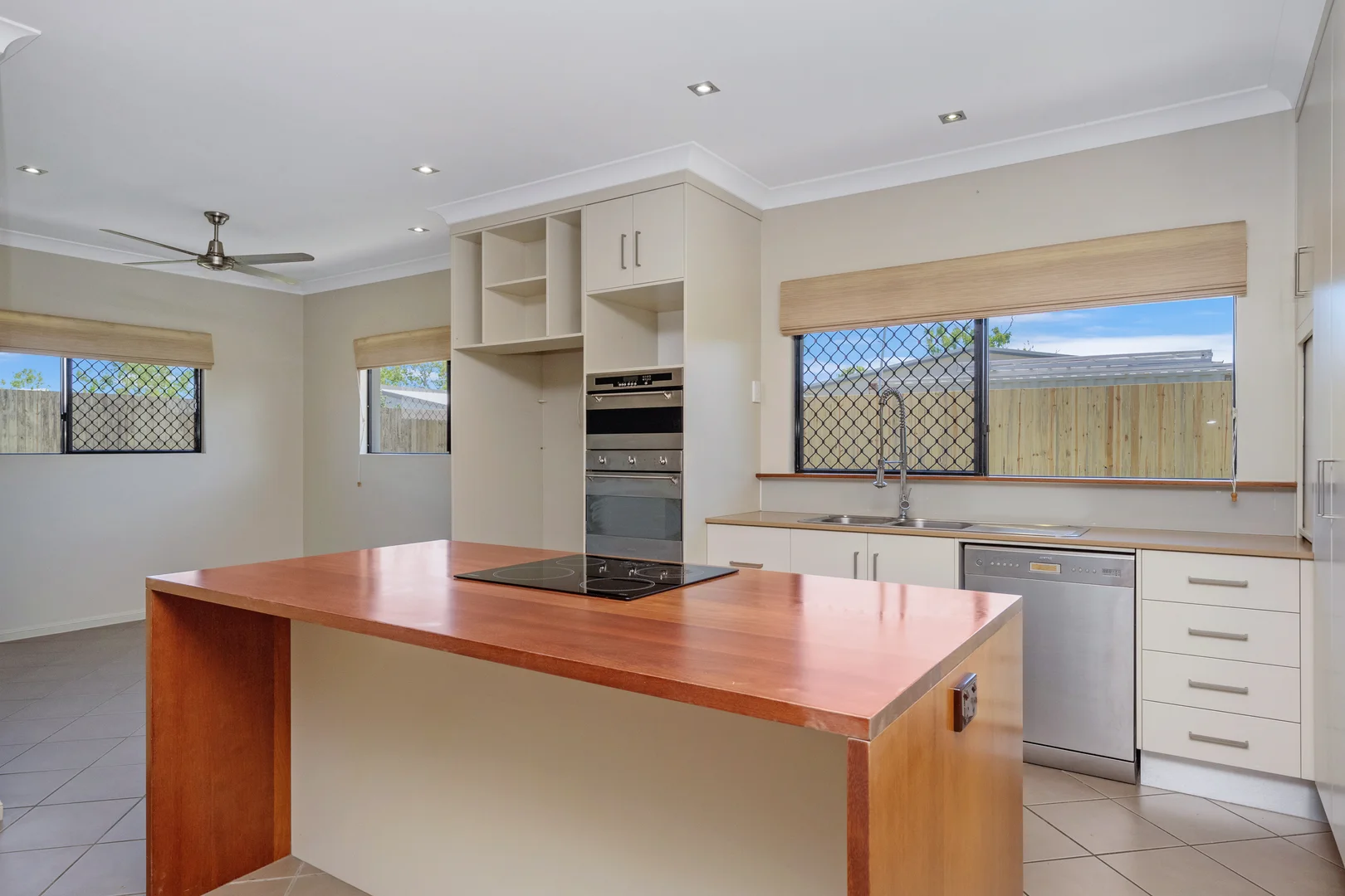 Additional image 9 of 4 Newell Court, Mount Low QLD 4818