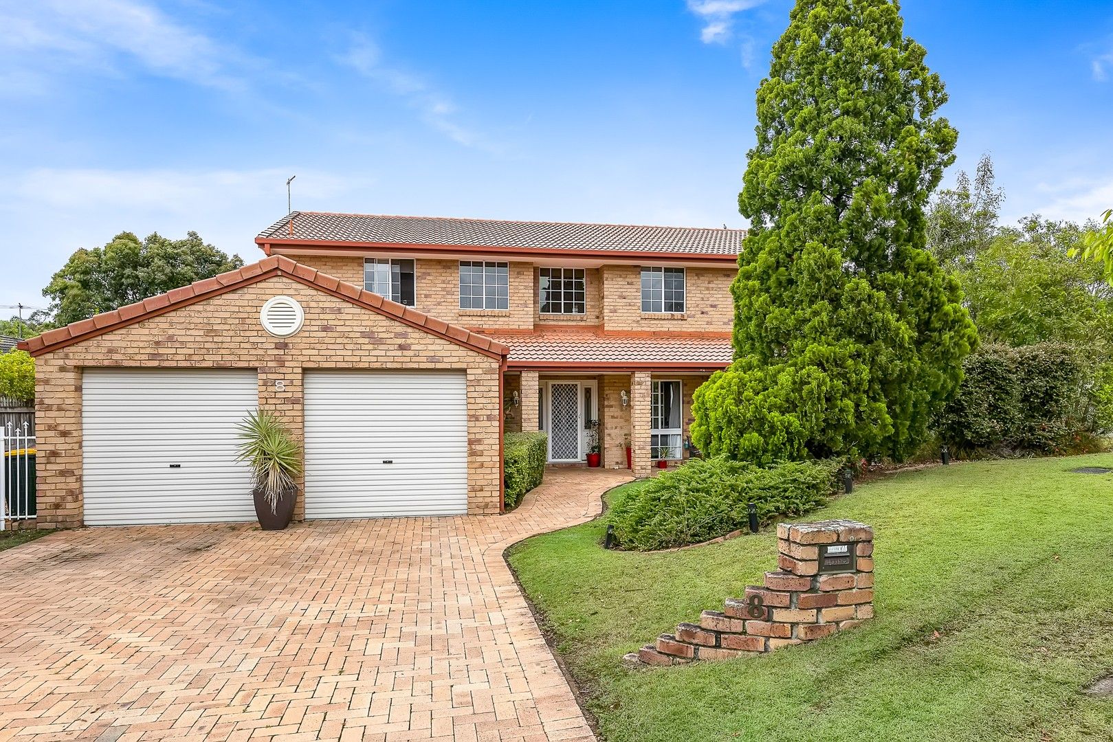 8 Cheviot Place, Sinnamon Park QLD 4073 Domain