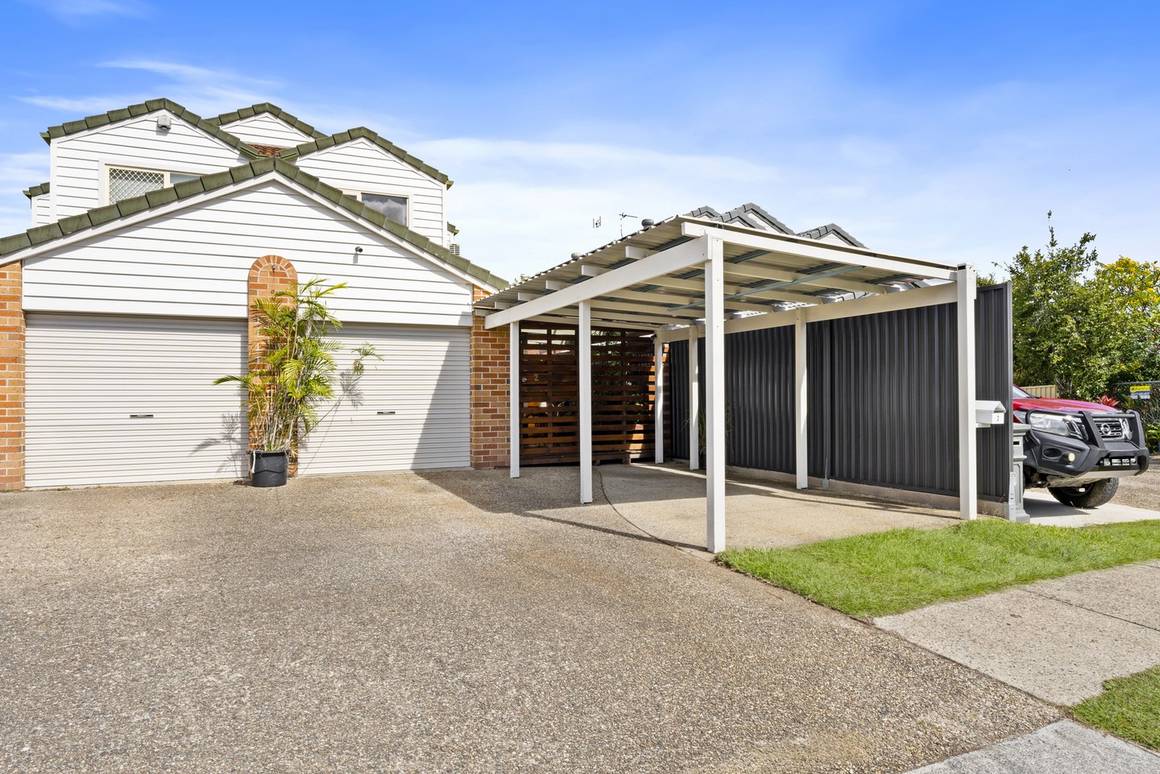 Picture of 2/122 Johnston Street, SOUTHPORT QLD 4215