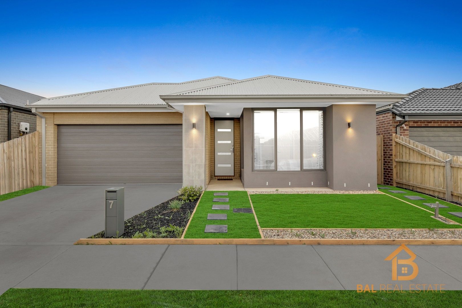 4 bedrooms House in 7 Opulence Ave FRASER RISE VIC, 3336