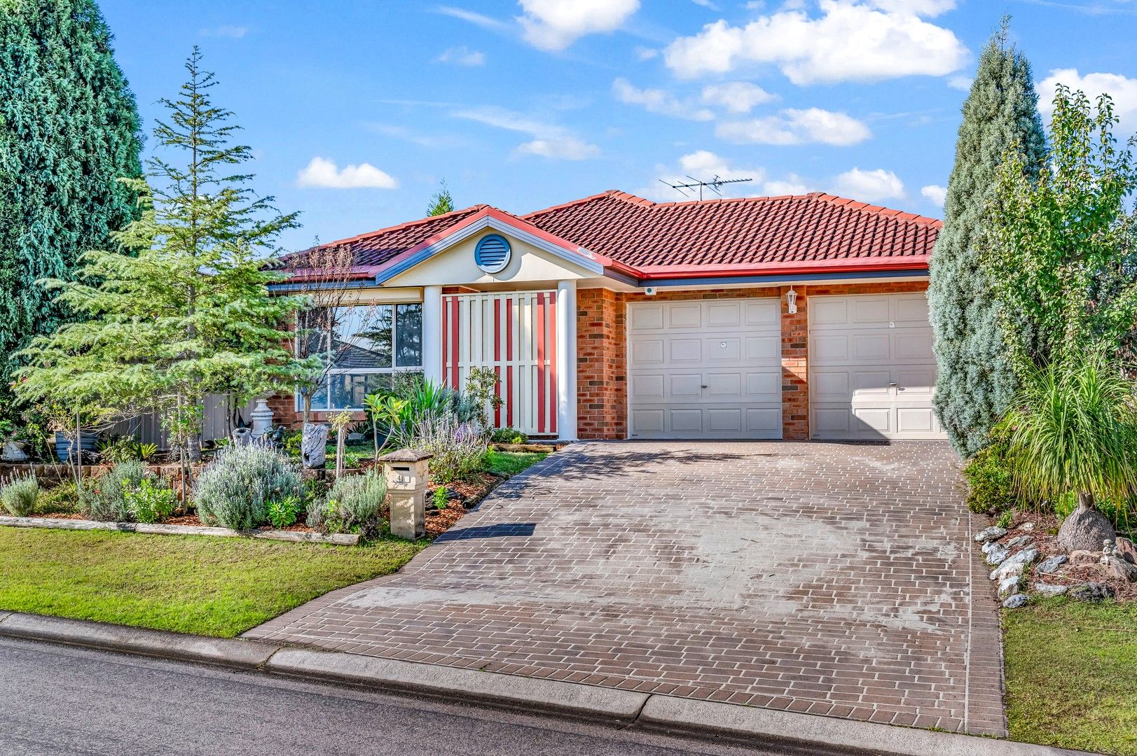 3 bedrooms House in 4 Conder Crescent METFORD NSW, 2323