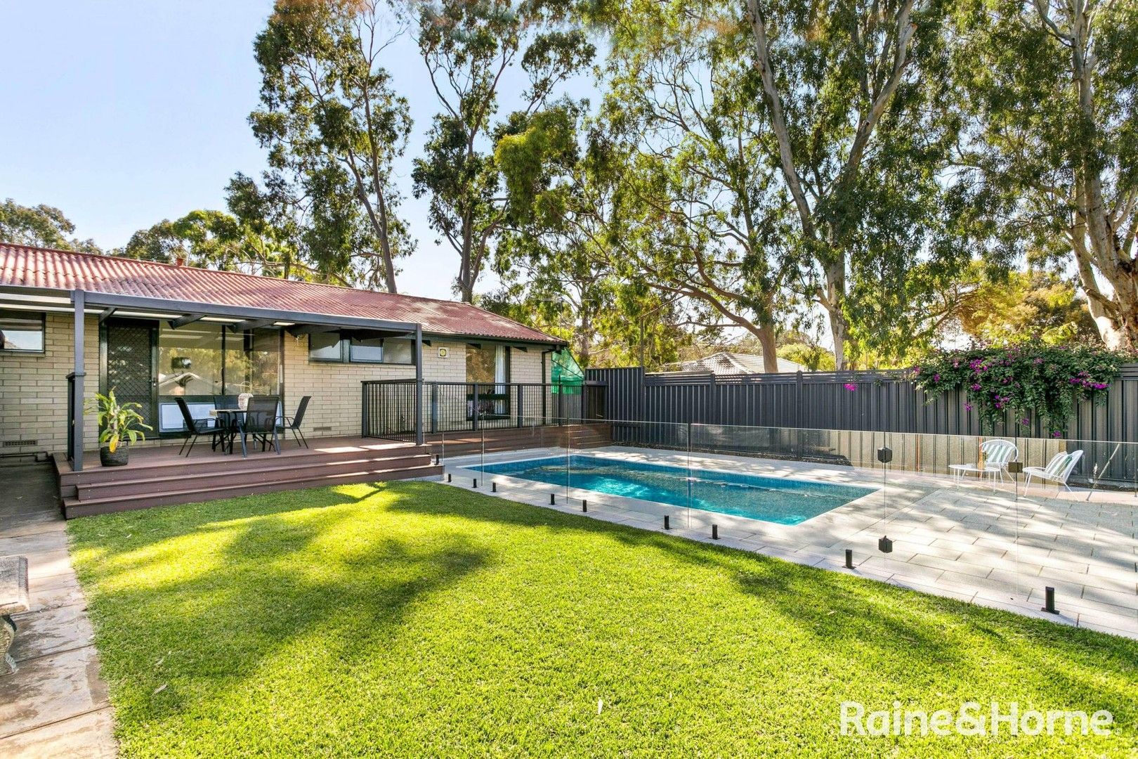 3 bedrooms House in 12 Radford Street HAPPY VALLEY SA, 5159