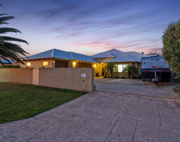 7 Britawast Road, Madora Bay WA 6210