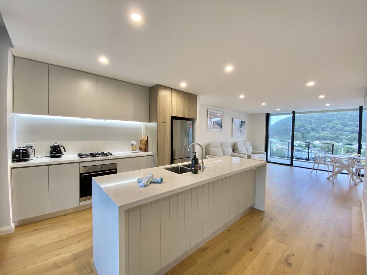 2 bedrooms Apartment / Unit / Flat in 503/47-49 The Esplanade ETTALONG BEACH NSW, 2257