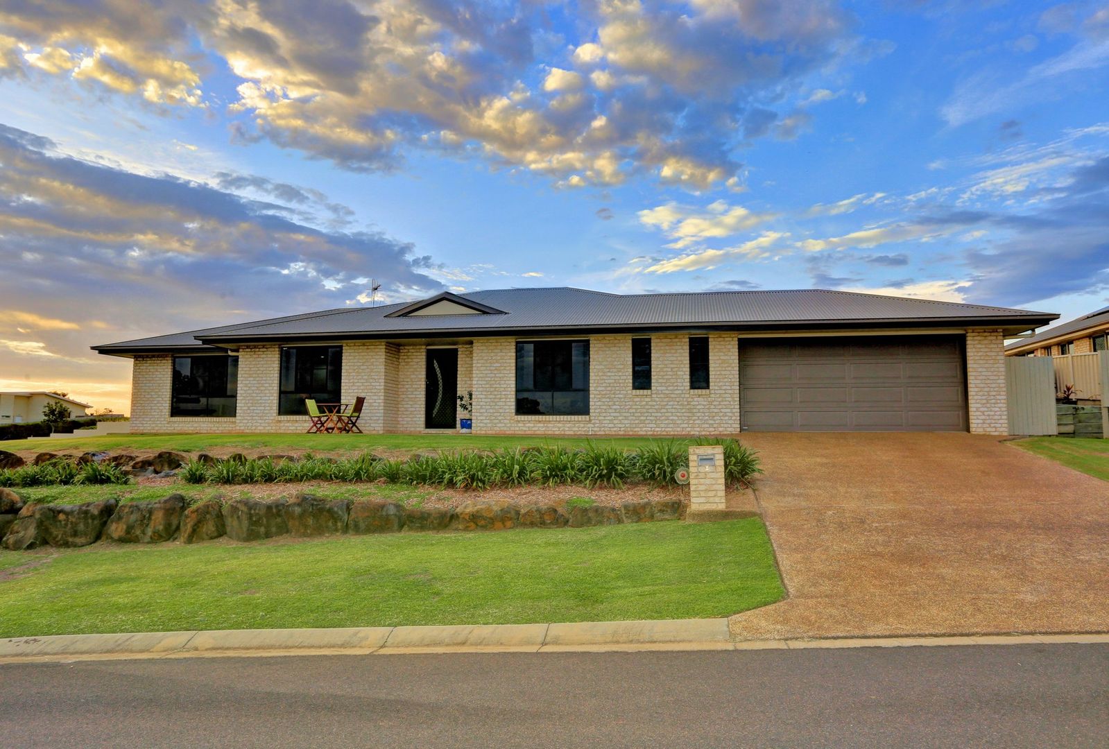 1 Outlook Court, Ashfield QLD 4670, Image 2
