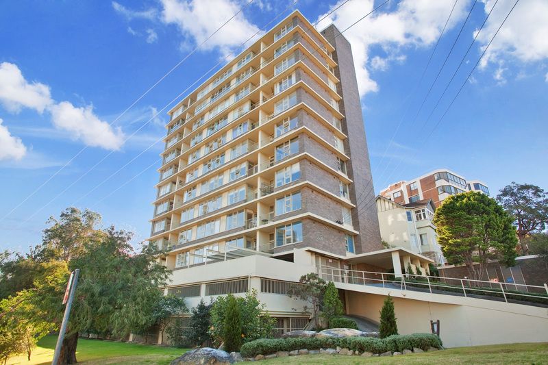 1 bedrooms Apartment / Unit / Flat in 68/2 East Crescent St MCMAHONS POINT NSW, 2060