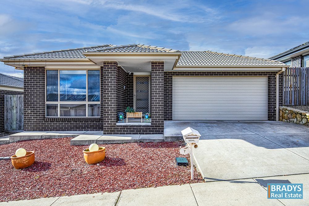 4 bedrooms House in 7 Anakie Court NGUNNAWAL ACT, 2913