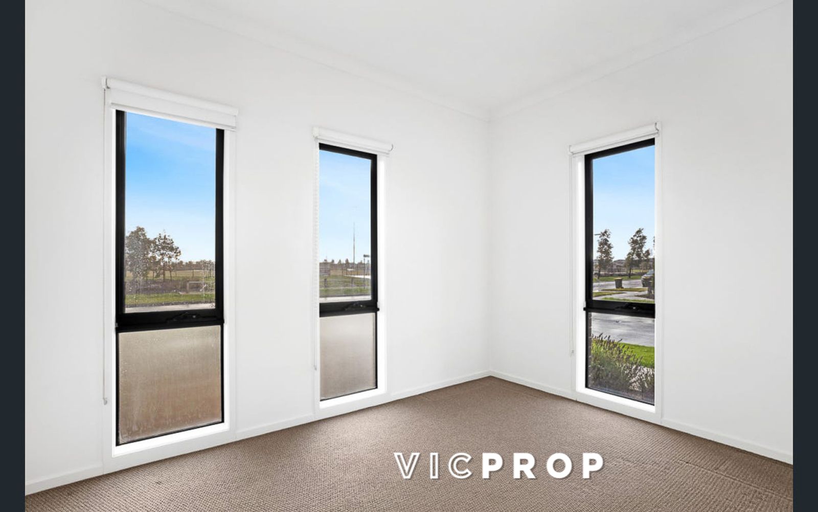 51 Chessington Drive, Williams Landing VIC 3027, Image 2