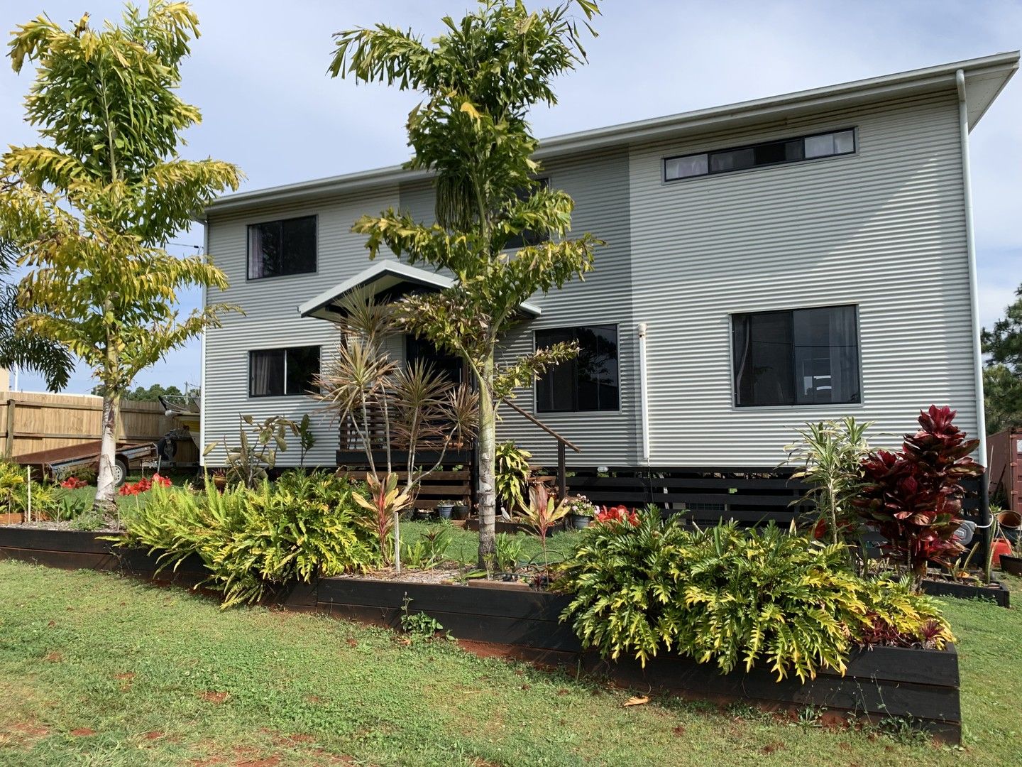 4 bedrooms House in 26 Highland Street RUSSELL ISLAND QLD, 4184