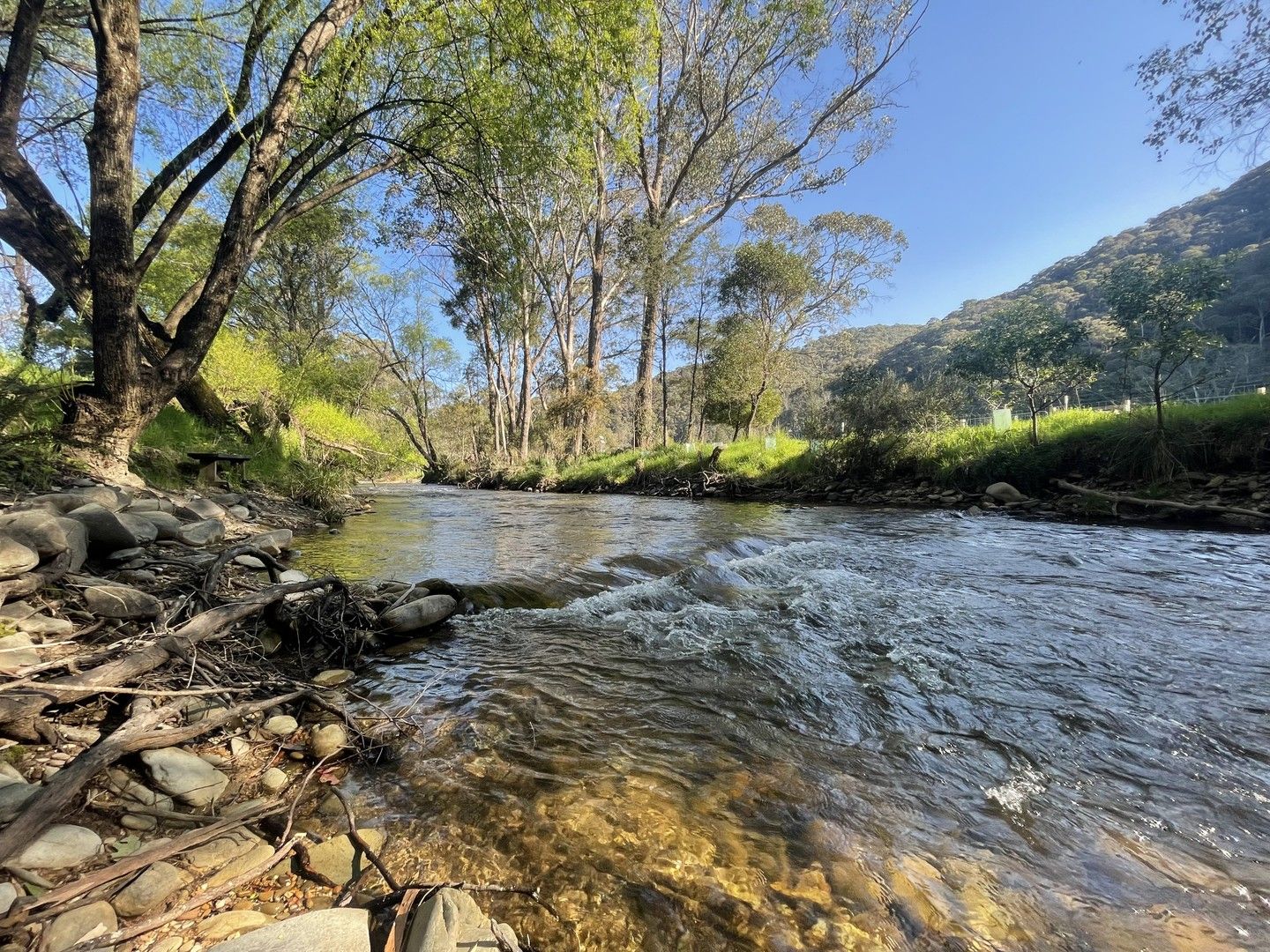 2 bedrooms Apartment / Unit / Flat in 5/122 Great Alpine Road HARRIETVILLE VIC, 3741