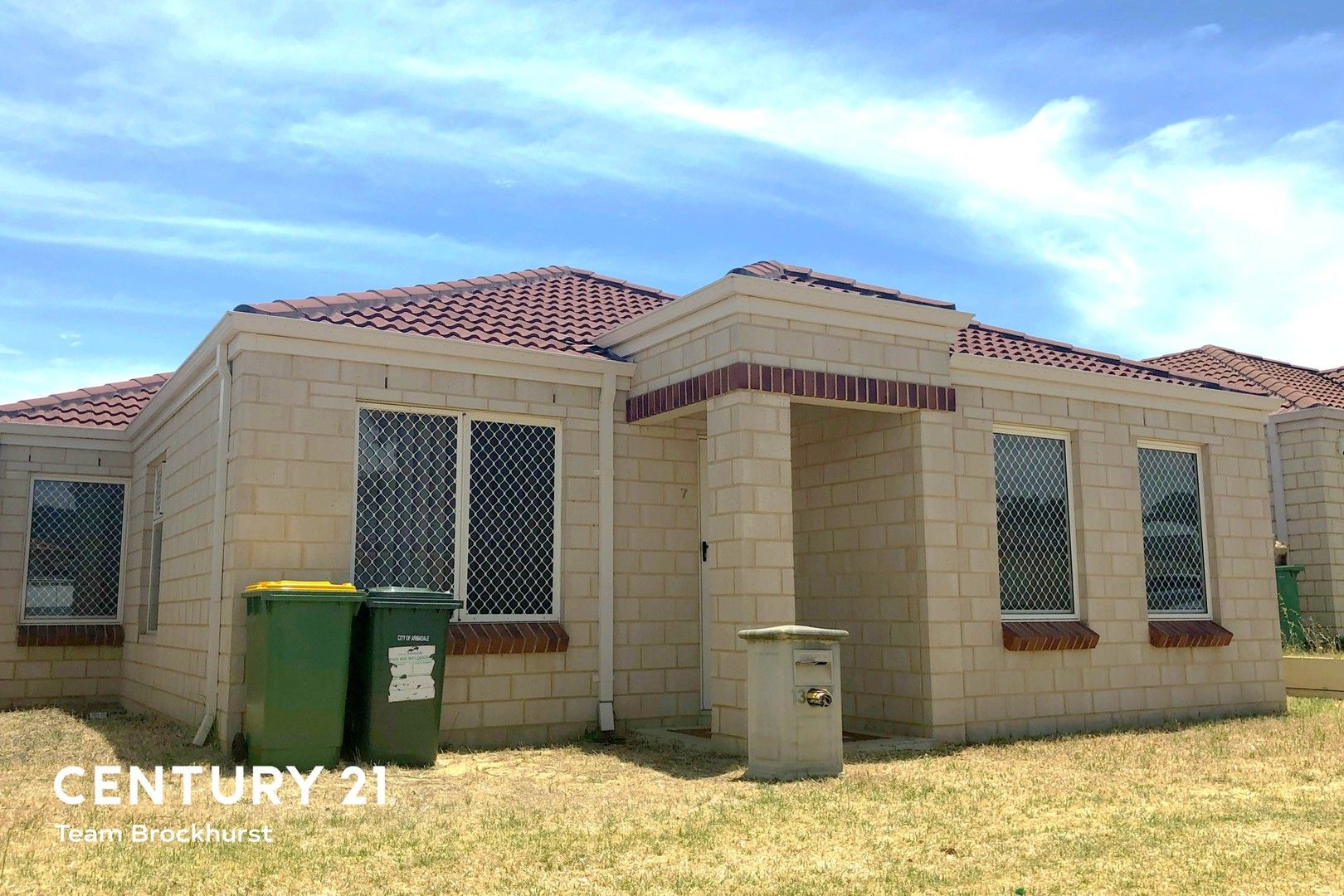 3 bedrooms Villa in 7/13 Devonshire Terrace ARMADALE WA, 6112