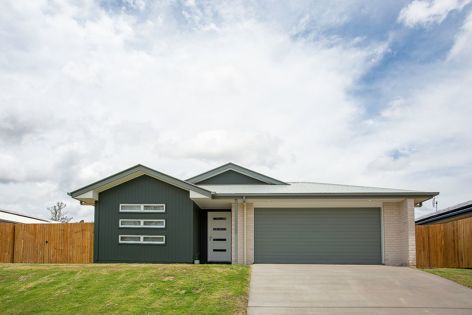 48 Woodland Drive Southside Qld 4570 Domain