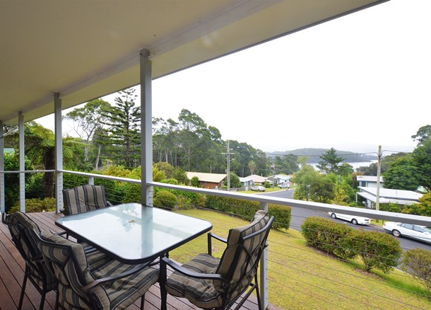 1 Cole Crescent, Narooma NSW 2546