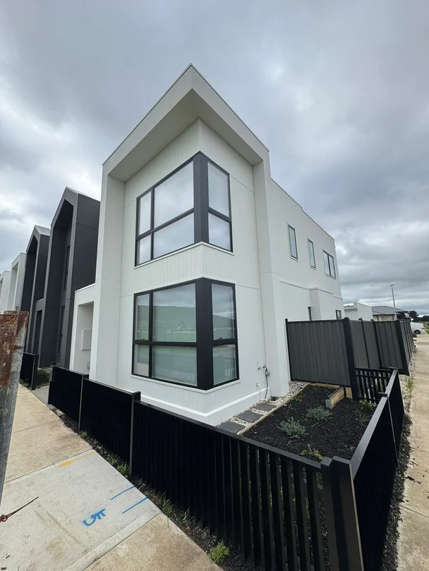 15 Ugadi Walk, Kalkallo VIC 3064