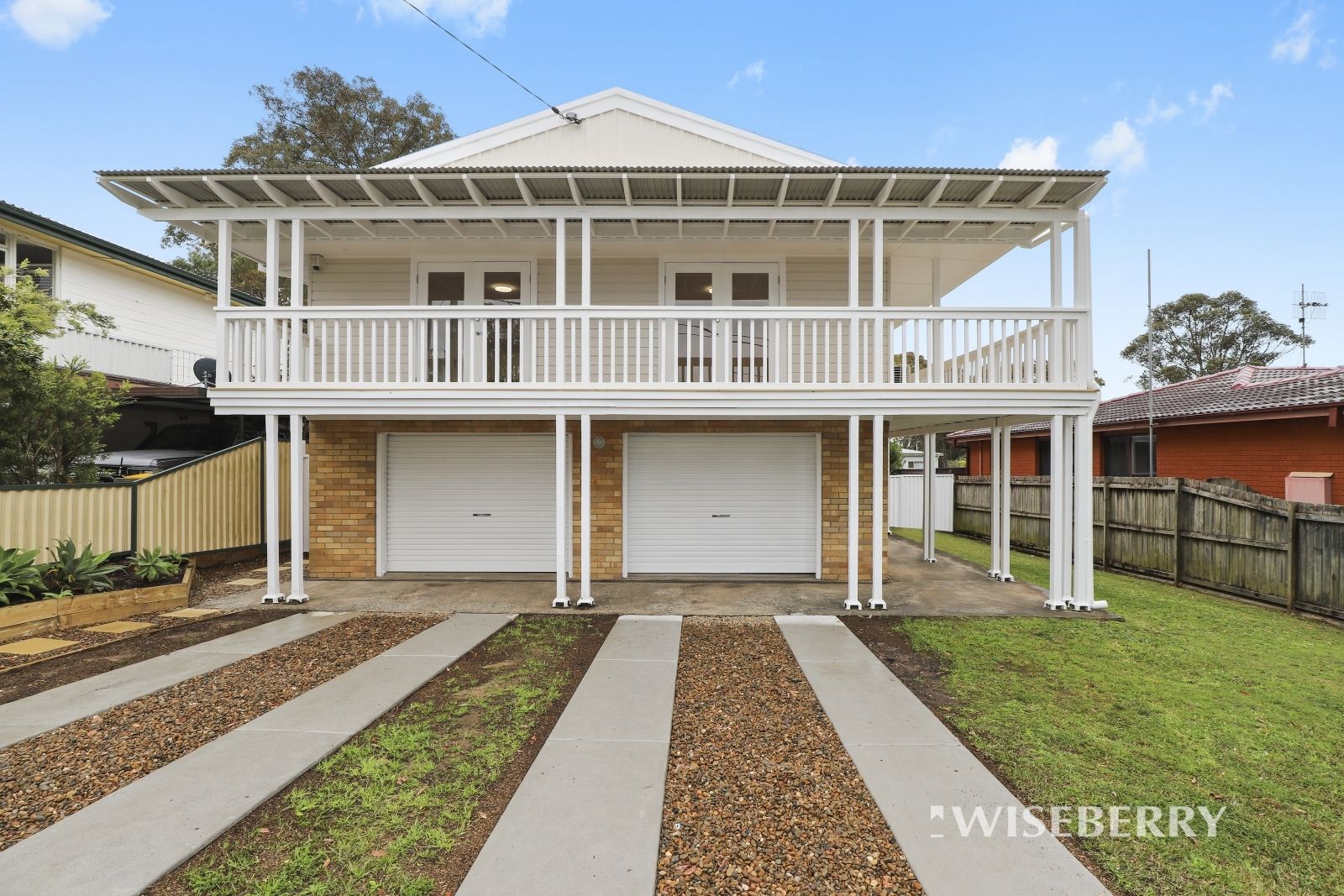 4 bedrooms House in 11 Jetty Ave CHARMHAVEN NSW, 2263