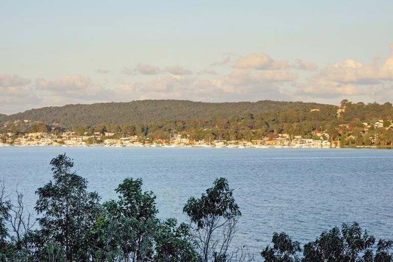 BOLTON POINT NSW 2283, Image 2