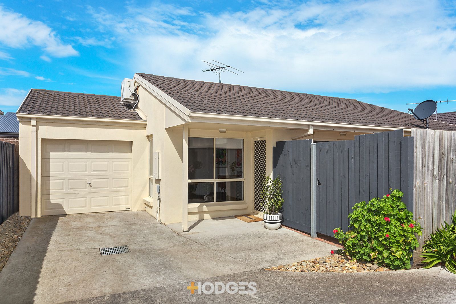 2/73 McCurdy Road, Herne Hill VIC 3218, Image 0