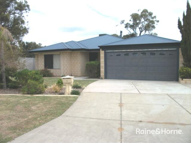 4 bedrooms House in 8 Moran Road GREENFIELDS WA, 6210