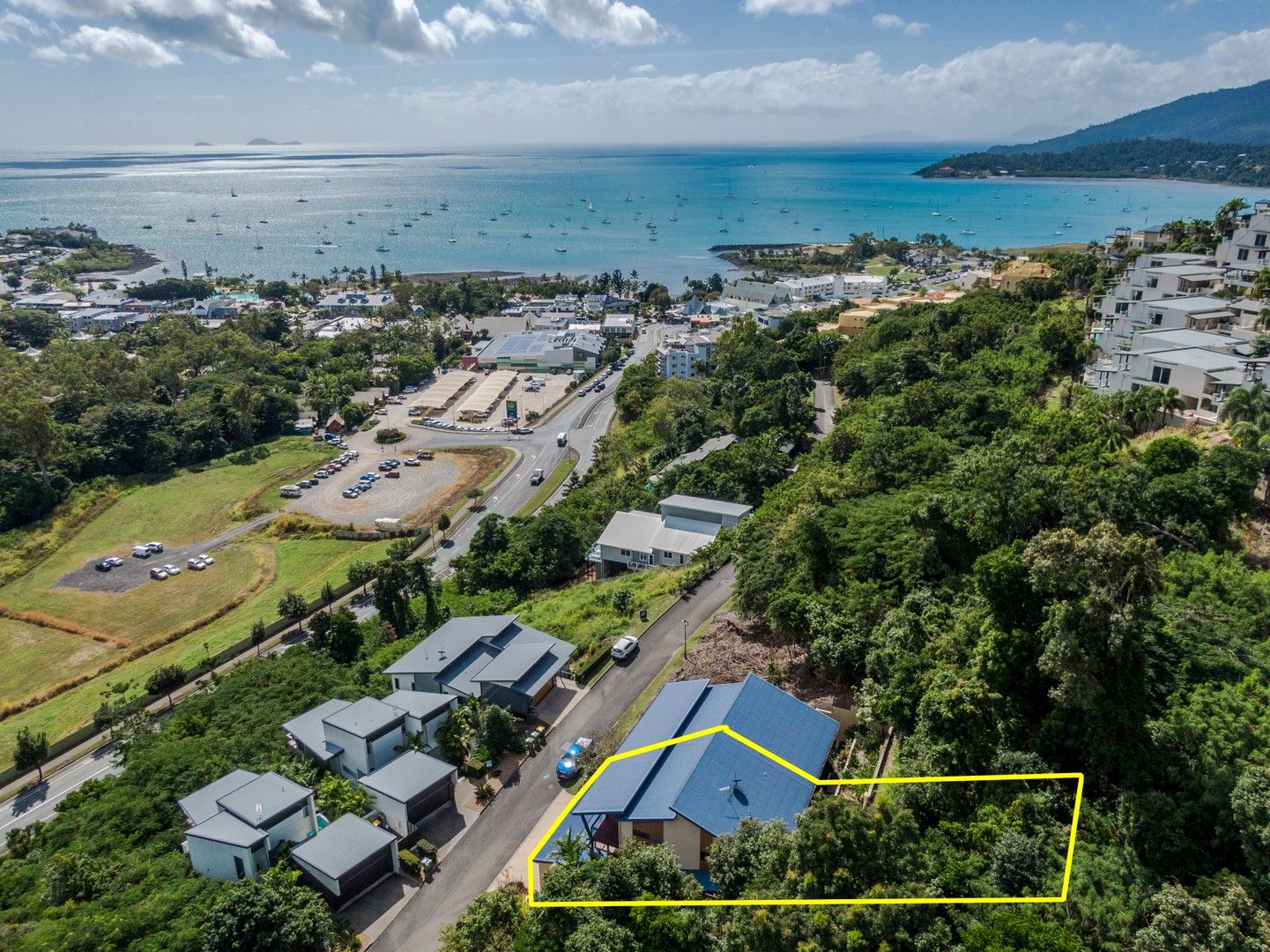 2/18 Stonehaven Court, Airlie Beach QLD 4802, Image 0
